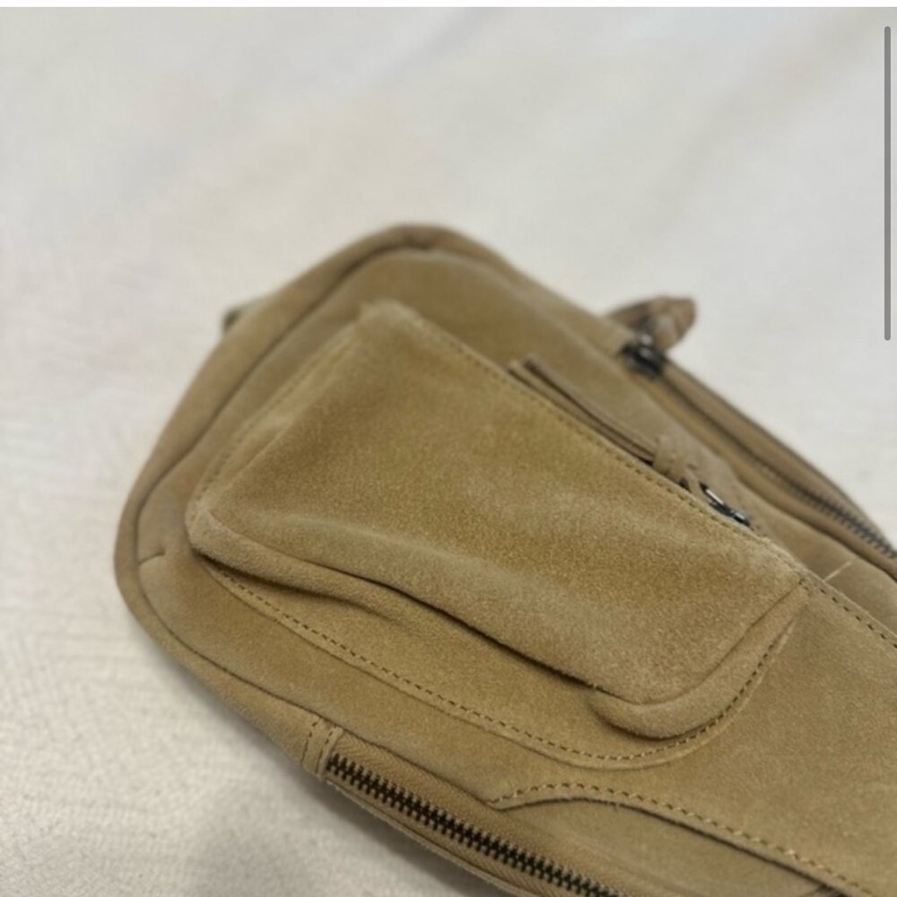 Free People Leather Hudson Sling Bag. - Picture 3 of 7
